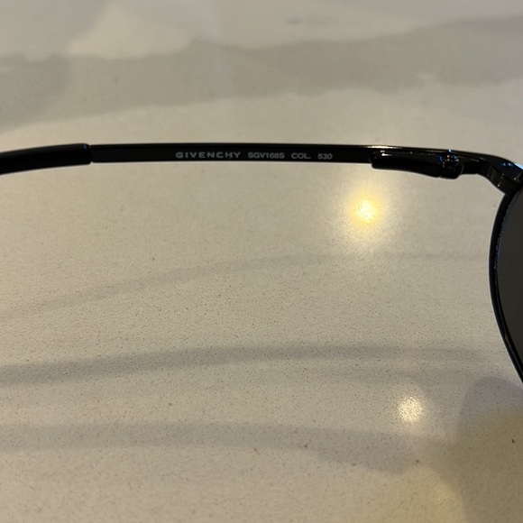 Givenchy Women's aviator sunglasses - Picture 7 of 9